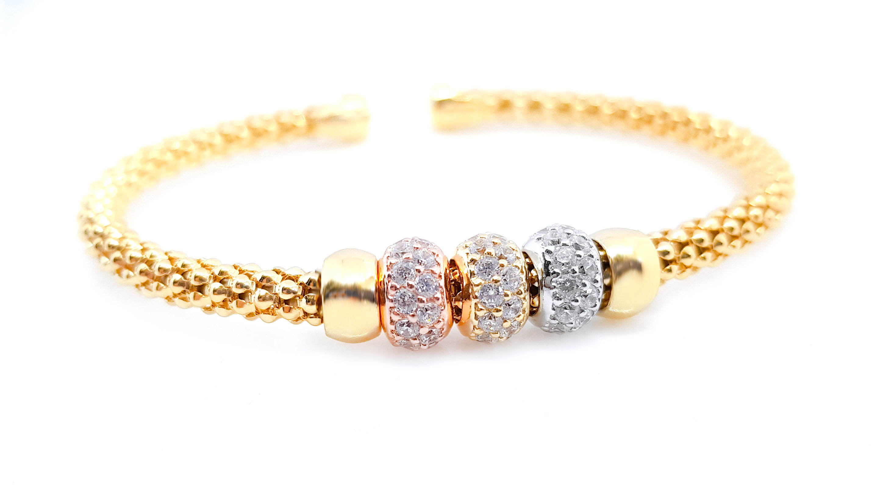My-bracelet by Loboda cirkoni_obroc_rumen