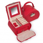 girlie_red